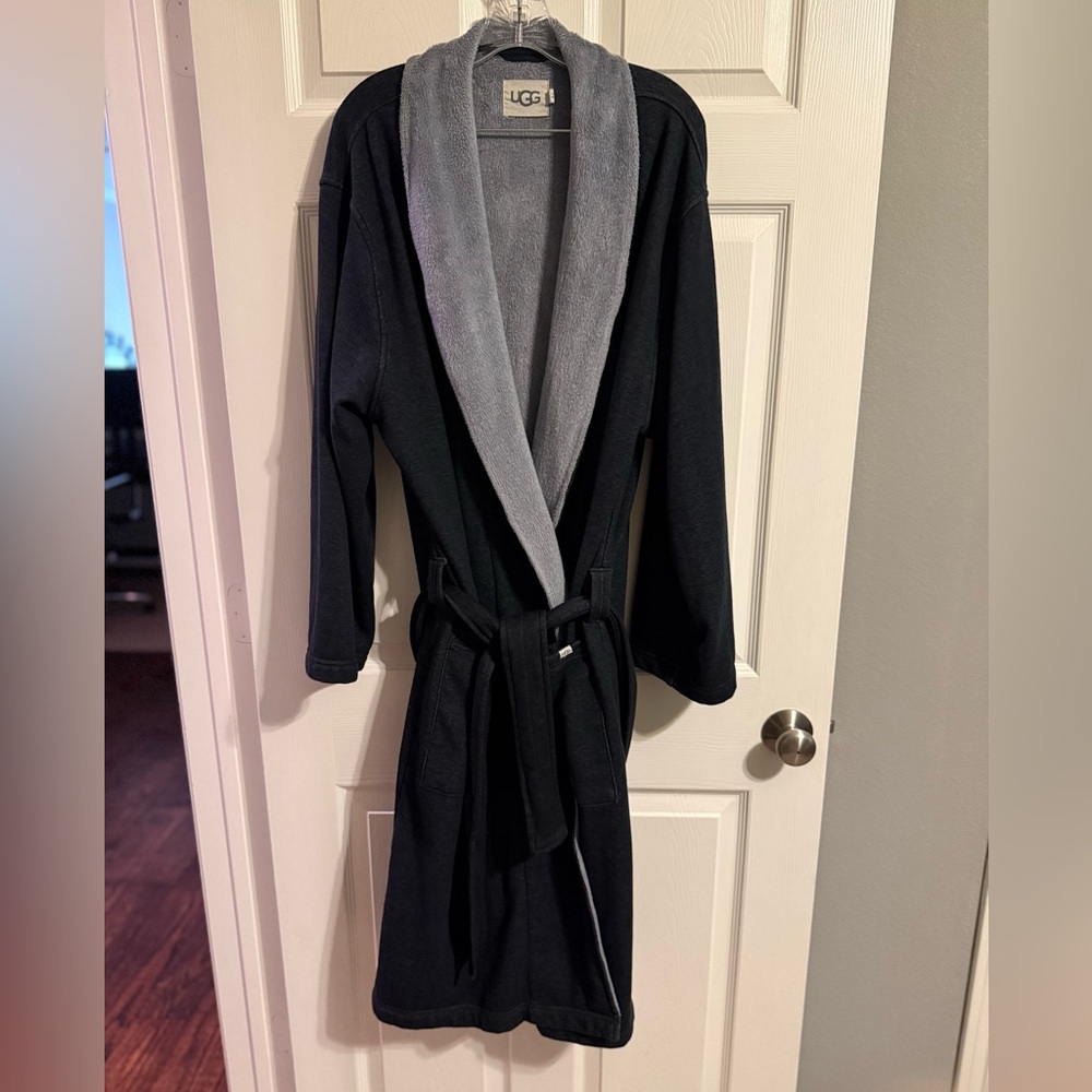 UGG Men’s Robinson Robe, Charcoal Gray/Light Gray, L/XL